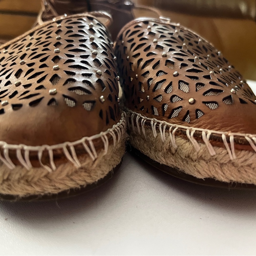 Anthropologie size 8 Brown Leather Laser-Cut Espadrille Ankle-Tie Sandals - Picture 4 of 7